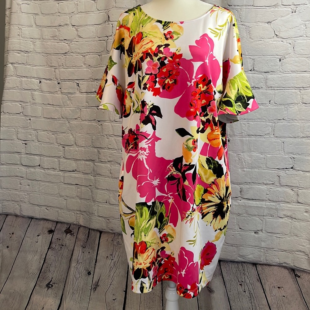 New York & Company, cute Spring dress with pockets, XXL